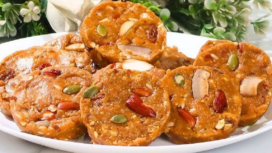 શિયાળામાં આરોગ્યપ્રદ અને સ્વાદિષ્ટ ગોળની મીઠાઈ બનાવો: ગરમી, રોગપ્રતિકારક શક્તિ, સાંધા અને કમરના દુખાવામાં રાહત 2 metai.jpg
