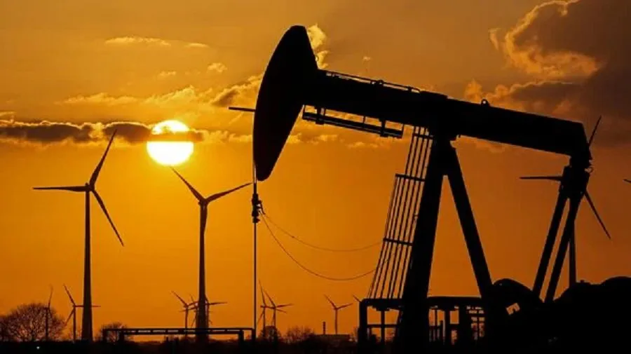 Oil Price Crash; તેલના ભાવમાં ઐતિહાસિક ઘટાડો: 6 મહિનાના નીચલા સ્તરે પહોંચ્યું ક્રૂડ ઓઈલ, જાણો નવા ભાવ 2 oil.jpg