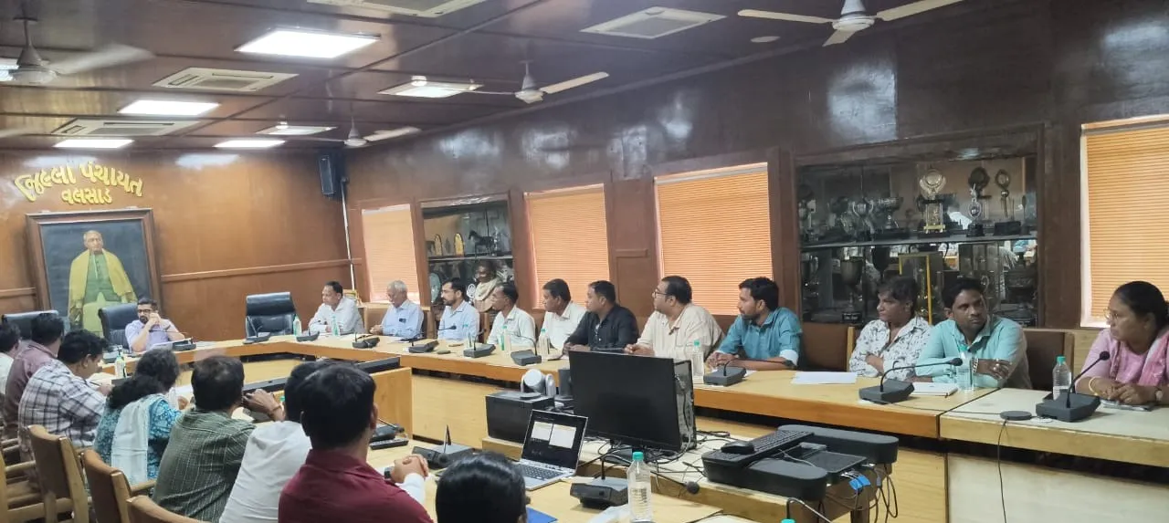 વલસાડમાં પ્રાકૃતિક કૃષિને વેગ આપવા જિલ્લા વિકાસ અધિકારીની અધ્યક્ષતામાં મહત્વપૂર્ણ સમીક્ષા બેઠક 2 Valsad Natural Farming Review Meeting.png