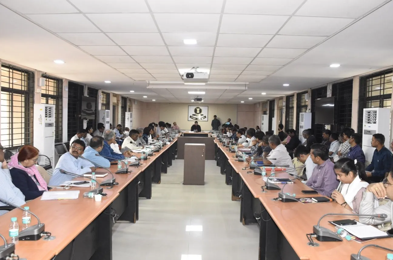 પ્રજાસત્તાક પર્વની જિલ્લાકક્ષાની ઉજવણી માટે માંડવીમાં તૈયારીઓ તેજ, કલેકટર ડો. સૌરભ પારધીની અધ્યક્ષતામાં સમીક્ષા બેઠક 2 Mandvi Republic Day Celebration 2026 2.jpeg