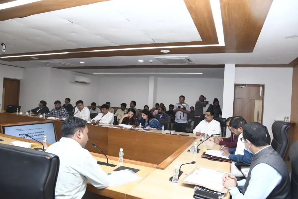 કેન્દ્રીય મંત્રી રામદાસ આઠવલેની અધ્યક્ષતામાં અમદાવાદમાં ઉચ્ચસ્તરીય સમીક્ષા બેઠક 3 Ramdas Athawale Ahmedabad Review Meeting 1.png
