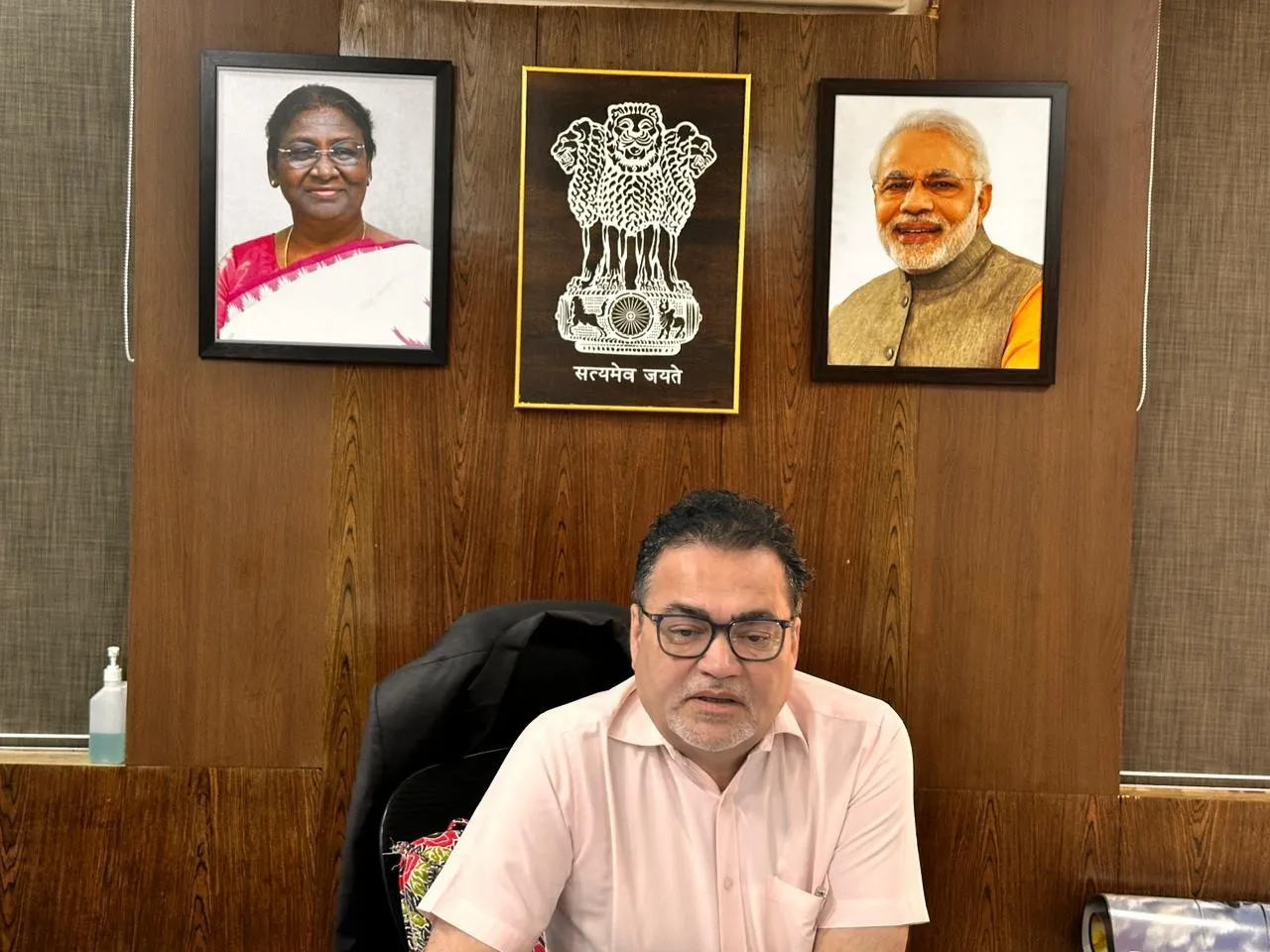 “વીજ બચાવો–ભવિષ્ય બચાવો” સૂત્રને જીવનમાં ઉતારવા જિલ્લા કલેકટરશ્રીની જનઅપીલ 2 devbhumi dwarka electricity saving awareness.png
