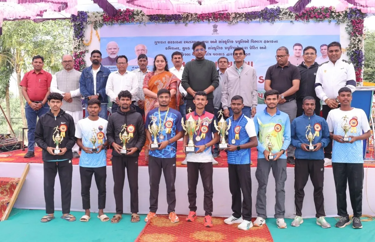 રાજ્યભરના ૨૫૦ સ્પર્ધકોની હાજરી સાથે પારનેરા ડુંગર પર તૃતીય રાજ્યકક્ષા આરોહણ–અવરોહણ સ્પર્ધાનું ભવ્ય આયોજન 3 Parnera Hill Climb Competition Valsad 2.jpeg