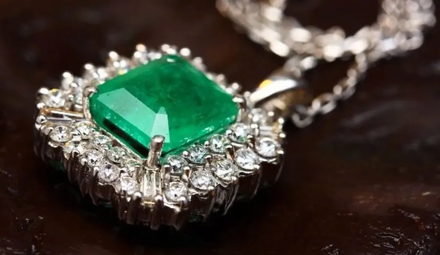 emerald gemstone