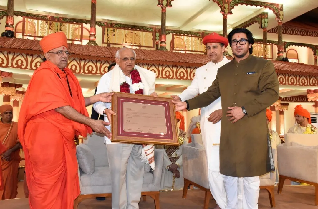 શિક્ષાપત્રીના 200 વર્ષ પૂર્ણતા સમૈયામાં મુખ્યમંત્રી ભૂપેન્દ્ર પટેલની હાજરી: આધ્યાત્મિક મૂલ્યો સાથે વિકાસનો સંદેશ 3 Shikshapatri 200 Years Celebration Gujarat 2.jpeg