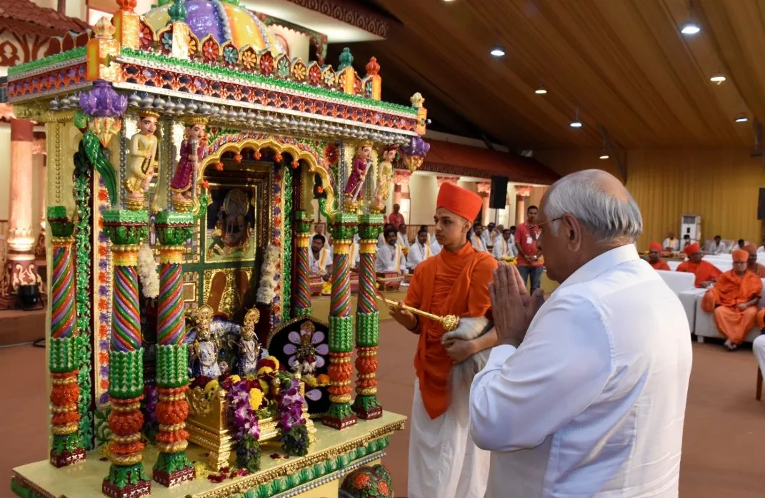 શિક્ષાપત્રીના 200 વર્ષ પૂર્ણતા સમૈયામાં મુખ્યમંત્રી ભૂપેન્દ્ર પટેલની હાજરી: આધ્યાત્મિક મૂલ્યો સાથે વિકાસનો સંદેશ 2 Shikshapatri 200 Years Celebration Gujarat 3.jpeg