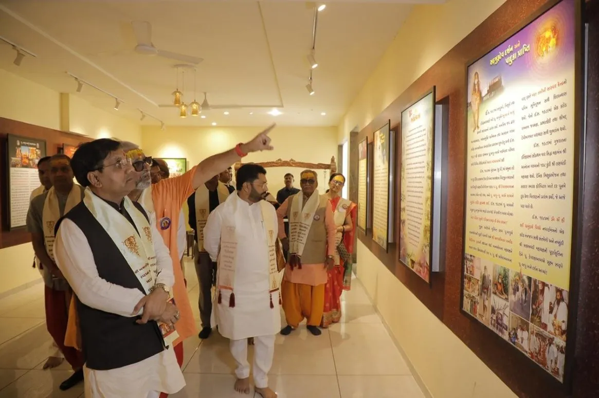 બારડોલીમાં અગાસી માતા મંદિર સુવર્ણ જયંતિની ભવ્ય ઉજવણી: નવી ENT સુપરસ્પેશ્યાલિટી હોસ્પિટલનું લોકાર્પણ 3 Bardoli Agasi Mata ENT Hospital Inauguration 1.jpeg
