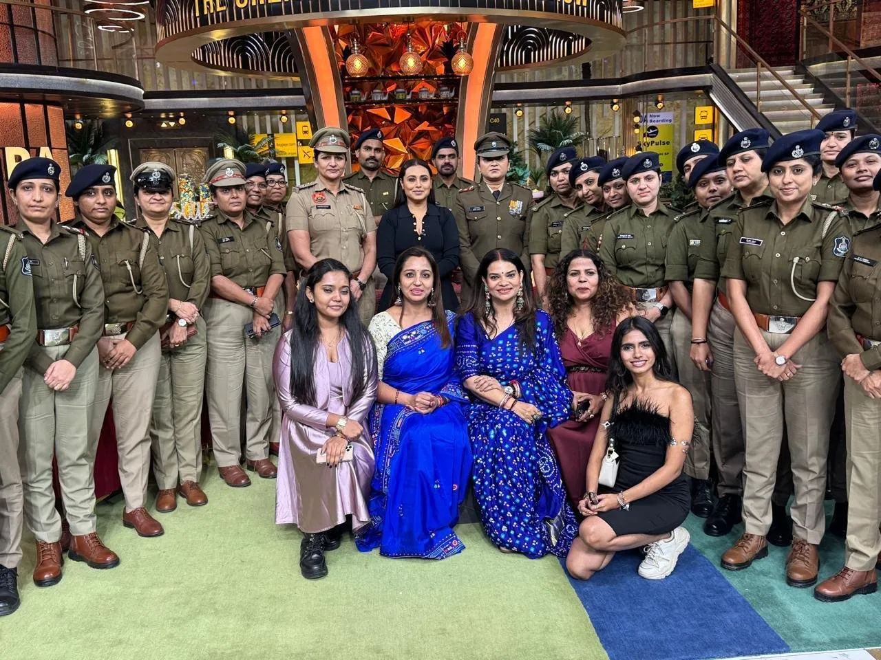 "હેલ્મેટ વગર કોઈની હિંમત નથી કે મારી સામે આવે!" - સુરત ACP મીની જોસેફનો કડક અંદાજ 2 WhatsApp Image 2026 01 25 at 2.39.55 PM.jpeg