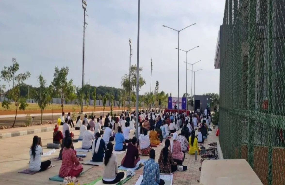 સ્વસ્થ ગુજરાત, મેદસ્વિતામુક્ત ગુજરાત અભિયાન અંતર્ગત જસદણ તાલુકામાં યોગ શિબિર, ૩૫૦થી વધુ નાગરિકોની ઉત્સાહી ભાગીદારી 2 Jasdan Yoga Camp Healthy Gujarat 1.jpeg