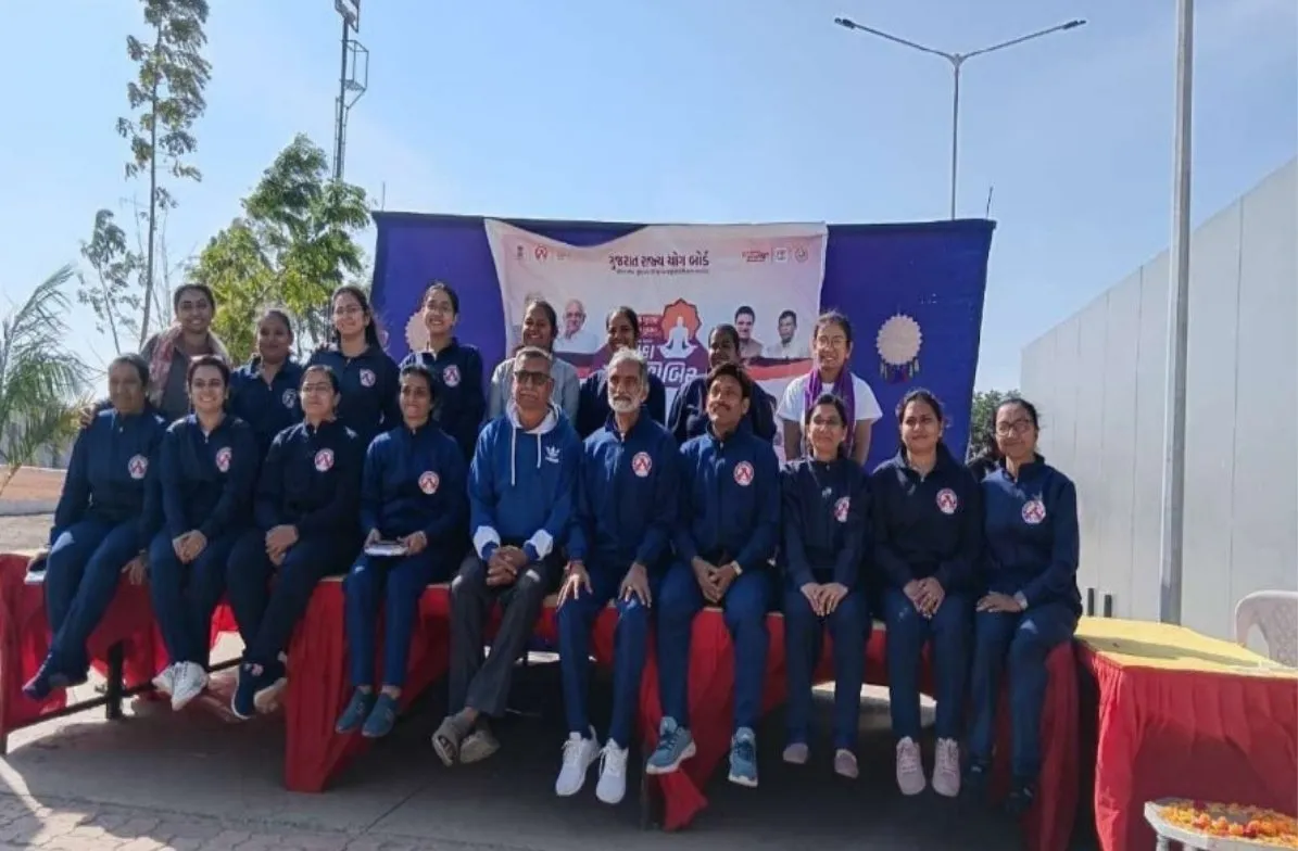 સ્વસ્થ ગુજરાત, મેદસ્વિતામુક્ત ગુજરાત અભિયાન અંતર્ગત જસદણ તાલુકામાં યોગ શિબિર, ૩૫૦થી વધુ નાગરિકોની ઉત્સાહી ભાગીદારી 3 Jasdan Yoga Camp Healthy Gujarat 2.jpeg