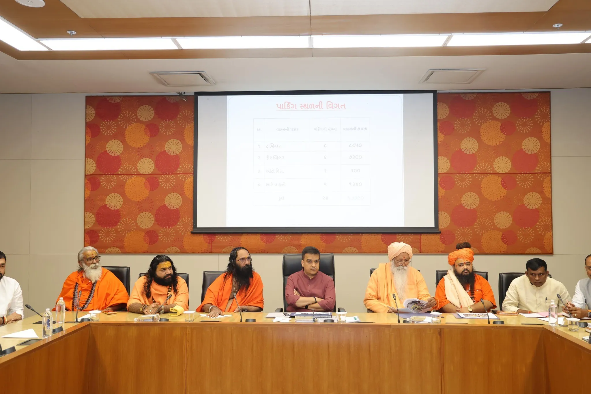 ગીરનાર તળેટીમાં મહાશિવરાત્રી મેળો વધુ ભવ્ય બનશે, પ્રથમવાર અલૌકિક નગરયાત્રા અને વિશેષ સુરક્ષા વ્યવસ્થા 3 junagadh girnar mahashivratri fair 2026 2.png