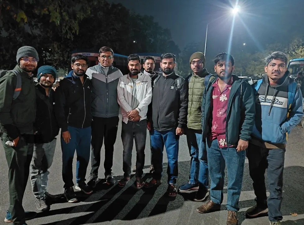 ગાંધીનગરથી માઈભક્તોની અંબાજી યાત્રાનો ભવ્ય પ્રારંભ, ૧૫ બસોમાં ૫૫૦થી વધુ ભક્તો ૫૧ શક્તિપીઠ પરિક્રમાએ રવાના 2 gandhinagar ambaji 51 shaktipith parikrama yatra 1.jpeg
