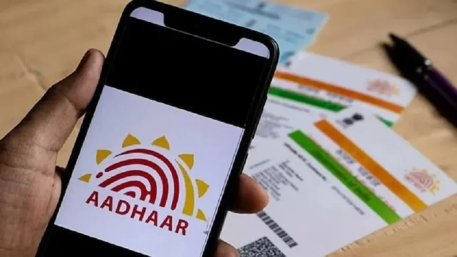સ્માર્ટફોન બનશે તમારું આધાર કેન્દ્ર: નવી mAadhaar એપમાં ફેસ ઓથેન્ટિકેશન સાથે લોગિન કરવાની રીત 2 adhcard.jpg