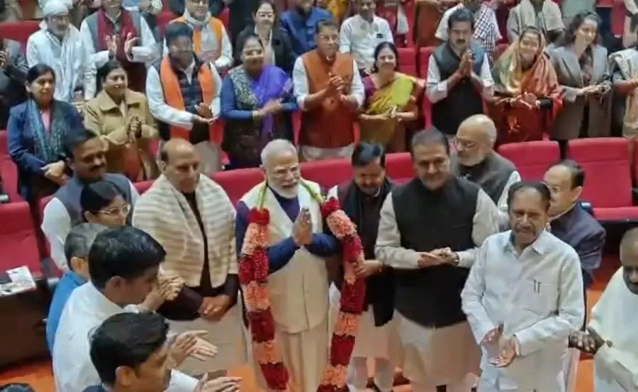 ભારત-અમેરિકા ટ્રેડ ડીલની સફળતા પર પીએમ મોદી ગદગદ, NDA સાંસદોને જણાવી સંઘર્ષની વાત 2 pm modi.jpg