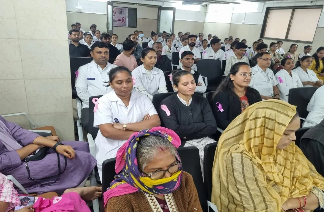 હિંમતનગર જીએમઇઆરએસ હોસ્પિટલમાં વિશ્વ કેન્સર દિવસની ઉજવણી 2 himmatnagar world cancer day awareness.jpeg