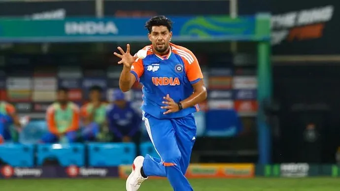 T20 વર્લ્ડ કપ પહેલા ટીમ ઈન્ડિયામાં મોટો ફેરફાર: હર્ષિત રાણા આઉટ, આ ખેલાડીની થઈ અચાનક એન્ટ્રી! 2 harshit.jpg