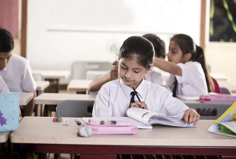 CBSE સ્કૂલોમાં હવે અંગ્રેજી મુખ્ય ભાષા નહીં રહે! જાણો 2026-27થી અમલી બનનારા નવા નિયમો 3 CBSE Language Rules