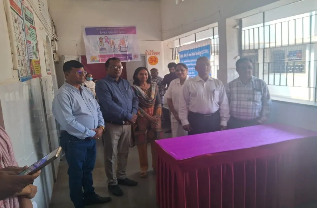 જસદણ સરકારી હોસ્પિટલ ખાતે કેન્સર સહિત નોન કોમ્યુનિકેબલ રોગોની નિઃશુલ્ક આરોગ્ય ચકાસણી કેમ્પ યોજાયો 2 Jasdan Cancer Screening Camp SCCRI 2.jpeg