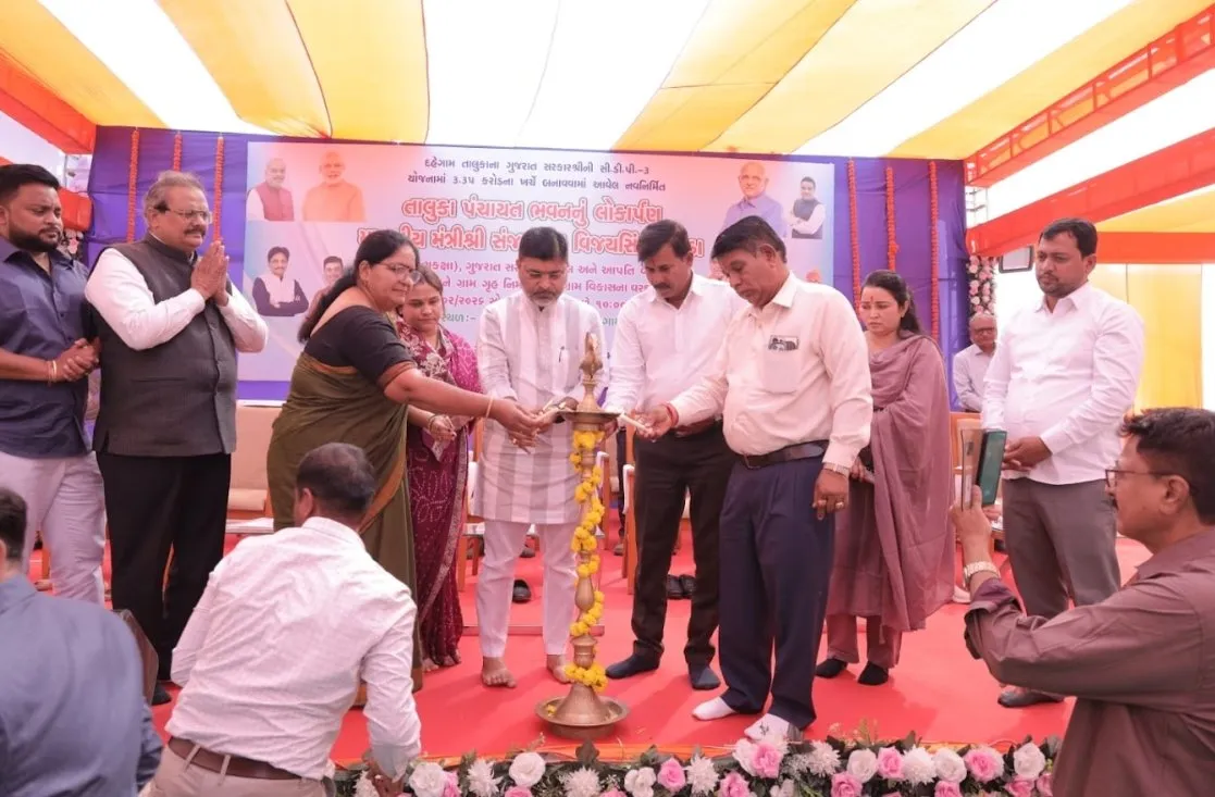 દહેગામ ખાતે રૂ. ૩.૧૩ કરોડના ખર્ચે નિર્મિત નવીન તાલુકા પંચાયત કચેરીનું રાજ્ય કક્ષાના મંત્રી શ્રી સંજયસિંહ મહિડાના હસ્તે લોકાર્પણ 2 Dahegam Taluka Panchayat Office Inauguration 2026 1.jpeg