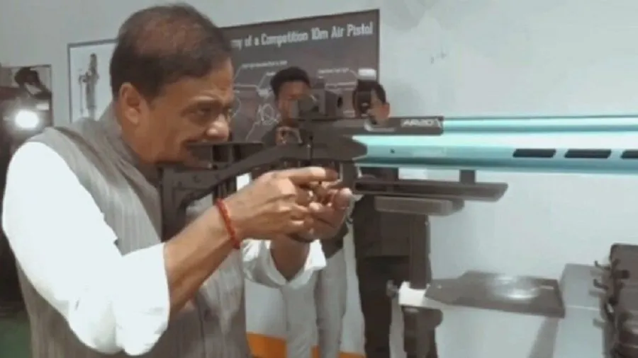 આસામના CM વિરુદ્ધ દાખલ થયેલી જાહેર હિતની અરજીમાં શું છે ખાસ? જાણો વિગતો 2 Sarma11.jpg