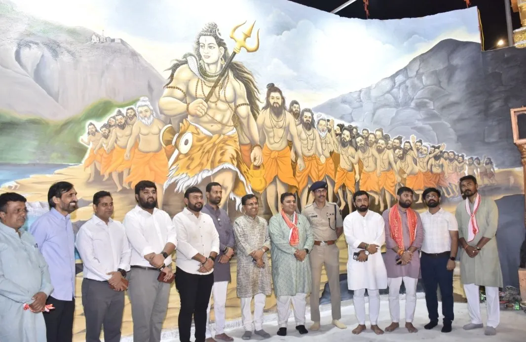 મહાશિવરાત્રી મેળાની પૂર્વ તૈયારીઓની સમીક્ષા માટે પ્રભારી મંત્રી ડો. પ્રદ્યુમન વાજા અને સહ પ્રભારી મંત્રી કૌશિકભાઈ વેકરીયાનું ગિરનાર દરવાજાથી ભવનાથ મંદિર સુધી રૂટ નિરીક્ષણ 2 Junagadh Mahashivratri Mela Preparation 2026.jpeg