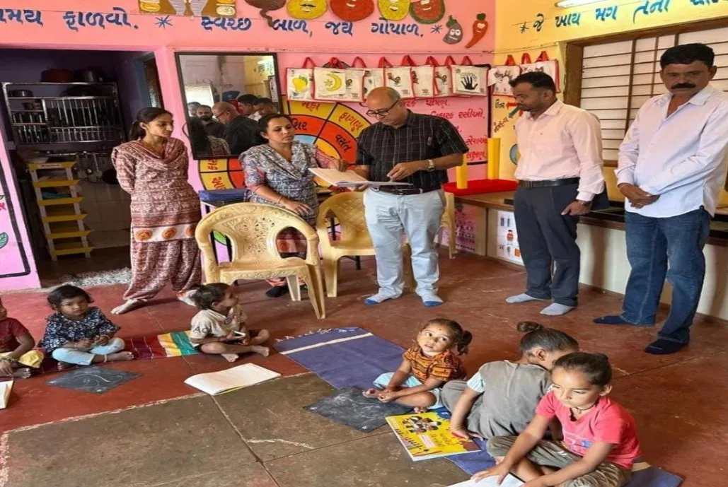 વહીવટી સમીક્ષા, રાત્રી સભા અને ગ્રામ મુલાકાતો દ્વારા જામનગર જિલ્લાના વિકાસને નવી દિશા આપતા કલેક્ટર કેતન ઠક્કર 3 Jamnagar Collector Ketan Thakkar Village Visit Initiative 2026 2.jpeg