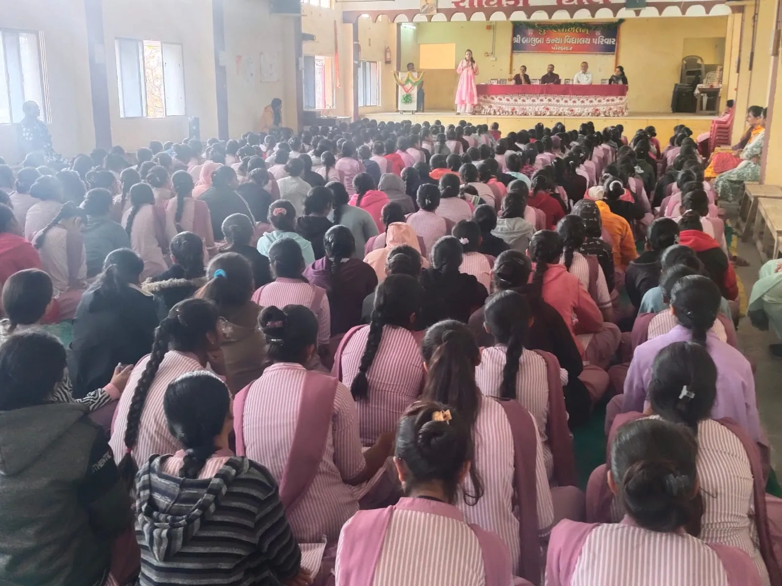 પોરબંદરમાં વિદ્યાર્થીનીઓના ઉજ્જવળ ભવિષ્ય માટે કારકિર્દી માર્ગદર્શન સેમિનાર: લક્ષ્ય નિર્ધારણ અને આત્મવિશ્વાસ પર ભાર 2 Porbandar Career Guidance Seminar for Girl Students.png