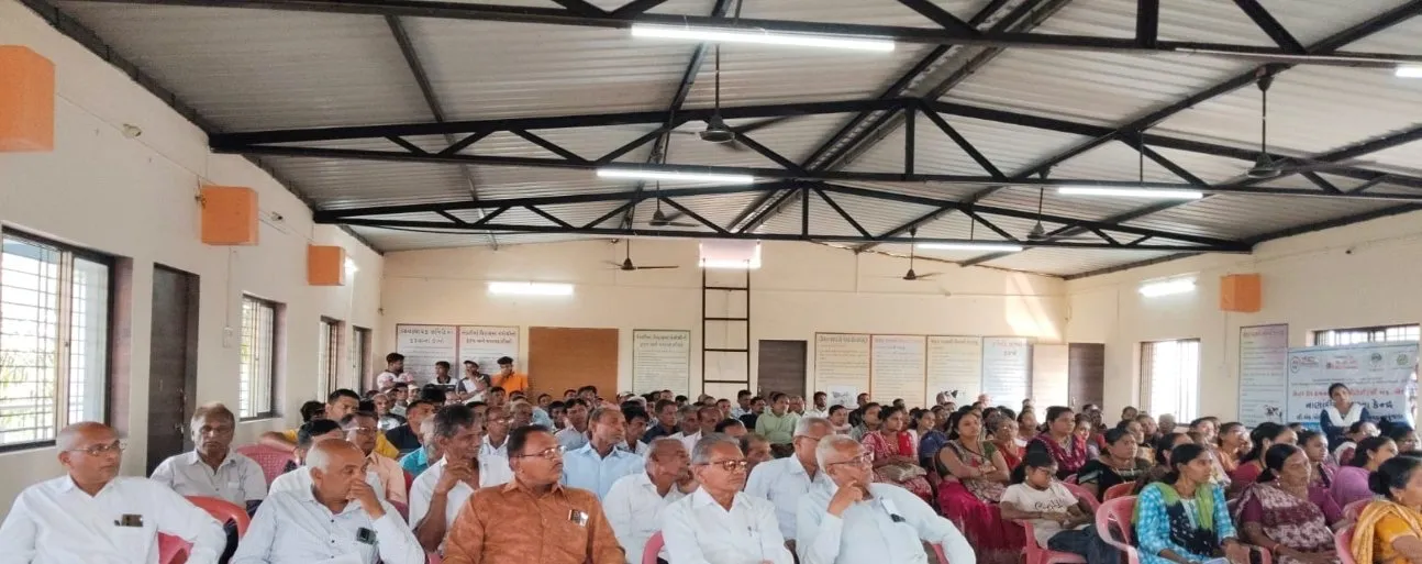 વલસાડ તાલુકાના કાંજણહરી ગામમાં ખેડૂતોને પ્રાકૃતિક કૃષિ અને પેસ્ટ મેનેજમેન્ટ અંગે વિસ્તૃત તાલીમ 2 Valsad Kanjanhari Natural Farming Training.jpeg