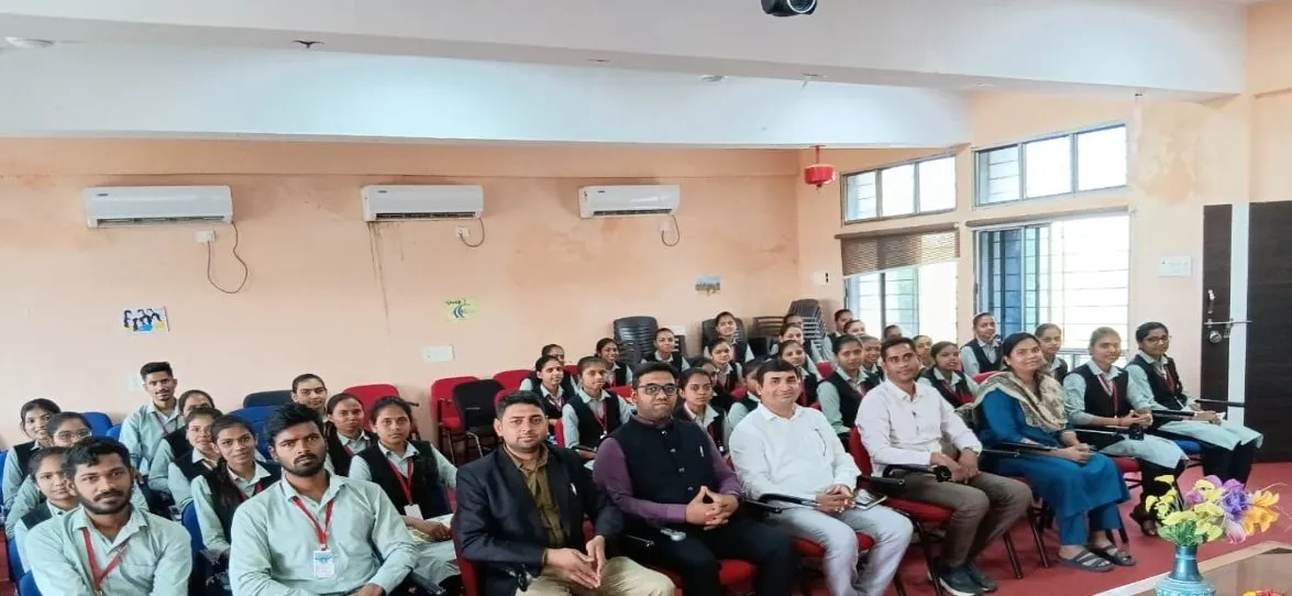 બદલાતા સમયને અનુરૂપ કારકિર્દી ઘડતર માટે કાછલ કોલેજ ખાતે રિઝ્યુમ અને ઇન્ટરવ્યૂ સ્કિલ્સ અંગે વ્યવહારુ માર્ગદર્શન 2 Kachhal College Uddisha Project Resume Interview Seminar.jpeg