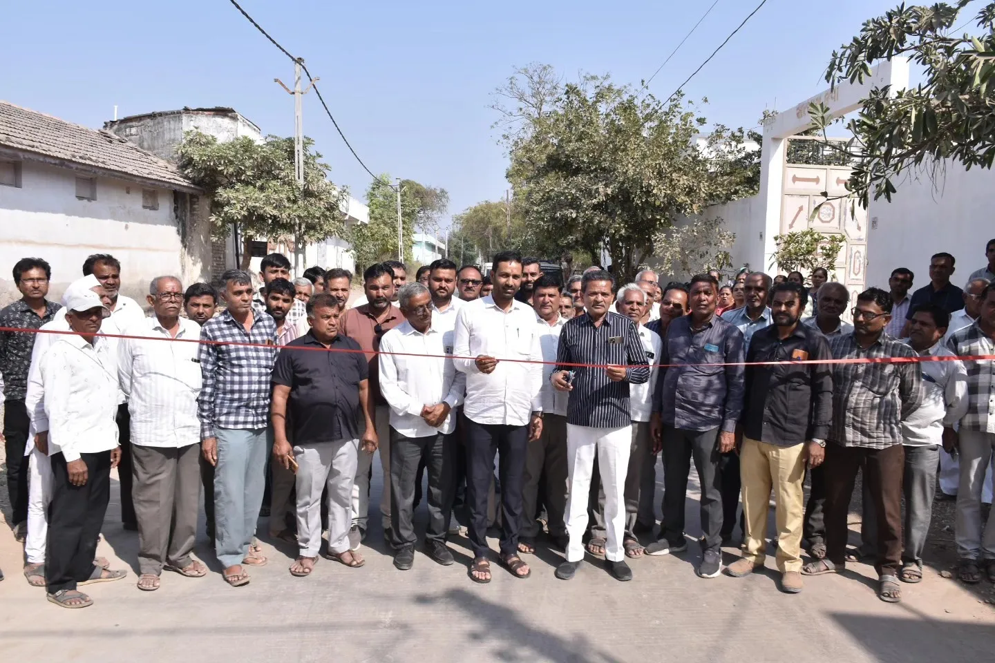 અમરેલીના રંગપુર અને વડેરામાં ઉર્જા રાજ્યમંત્રી કૌશિકભાઈ વેકરીયાના હસ્તે કરોડો રૂપિયાના વિકાસકાર્યોનું લોકાર્પણ 2 Amreli Rangpur Vadera Development Works Inauguration 2026 2.png