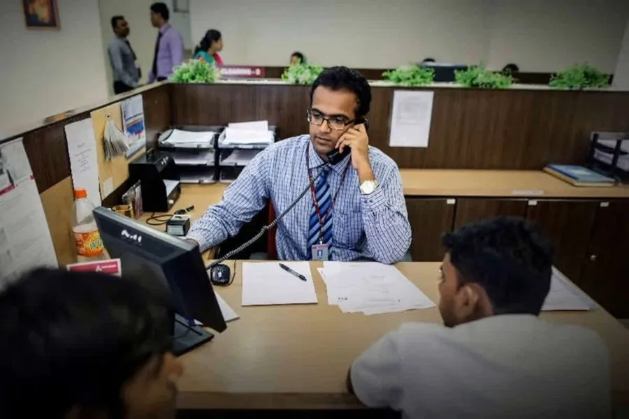 બોસ સાથે પંગો લેતા પહેલા આ લેખ જરૂર વાંચો! 2 office.jpg