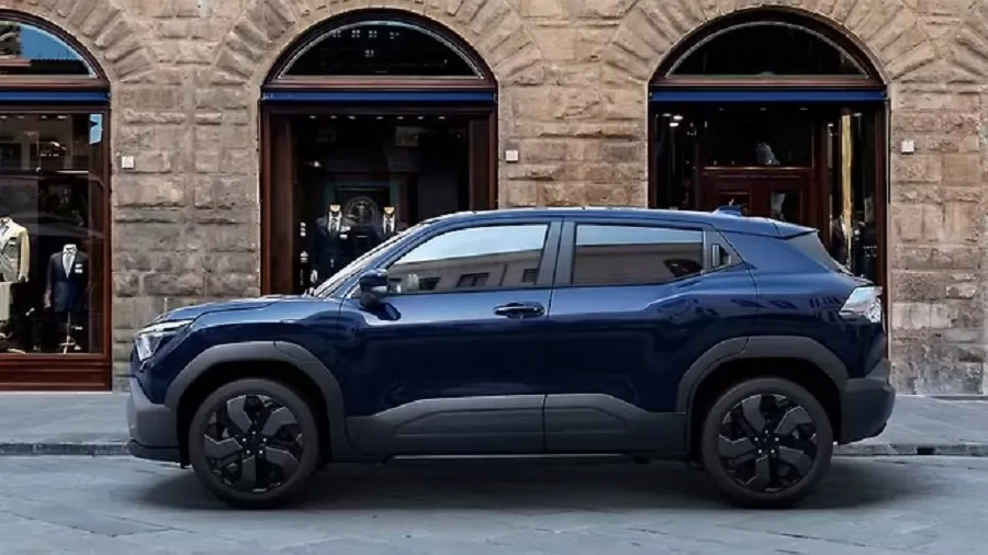 મારુતિની પહેલી ઇલેક્ટ્રિક SUV e-Vitara લોન્ચ: શું આ કાર MG Windsor ને ટક્કર આપશે? 2 car32.jpg