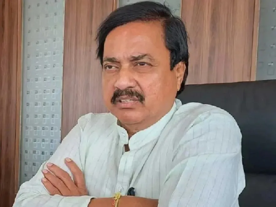 અજિત પવાર વિમાન દુર્ઘટના કેસ - CBI તપાસની માંગ સાથે સુનેત્રા પવાર CM ફડણવીસને મળ્યા 2 Sunil tatkar.jpg