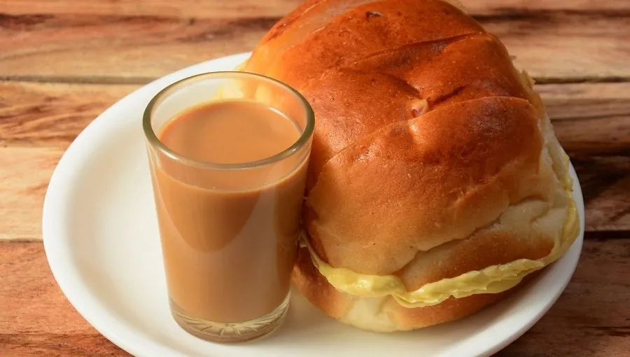 ચાની મજા થશે બમણી! ઘરે બનાવો ઈરાની કાફે જેવો 'ક્લાસિક મસ્કા બન', નોંધી લો રેસીપી 3 Classic Maska Bun