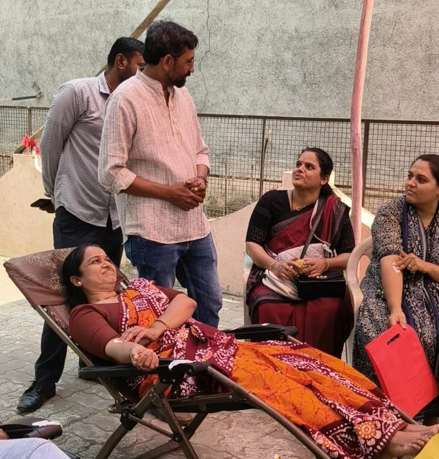 મહાશિવરાત્રિ પર્વે મણિકર્ણિકા ચેરિટેબલ ટ્રસ્ટ દ્વારા રક્તદાન, પર્યાવરણ અને સાયબર જાગૃતિ સેવાકીય કાર્યક્રમો 3 Manikarnika Charitable Trust Mahashivratri Service Program 2.png