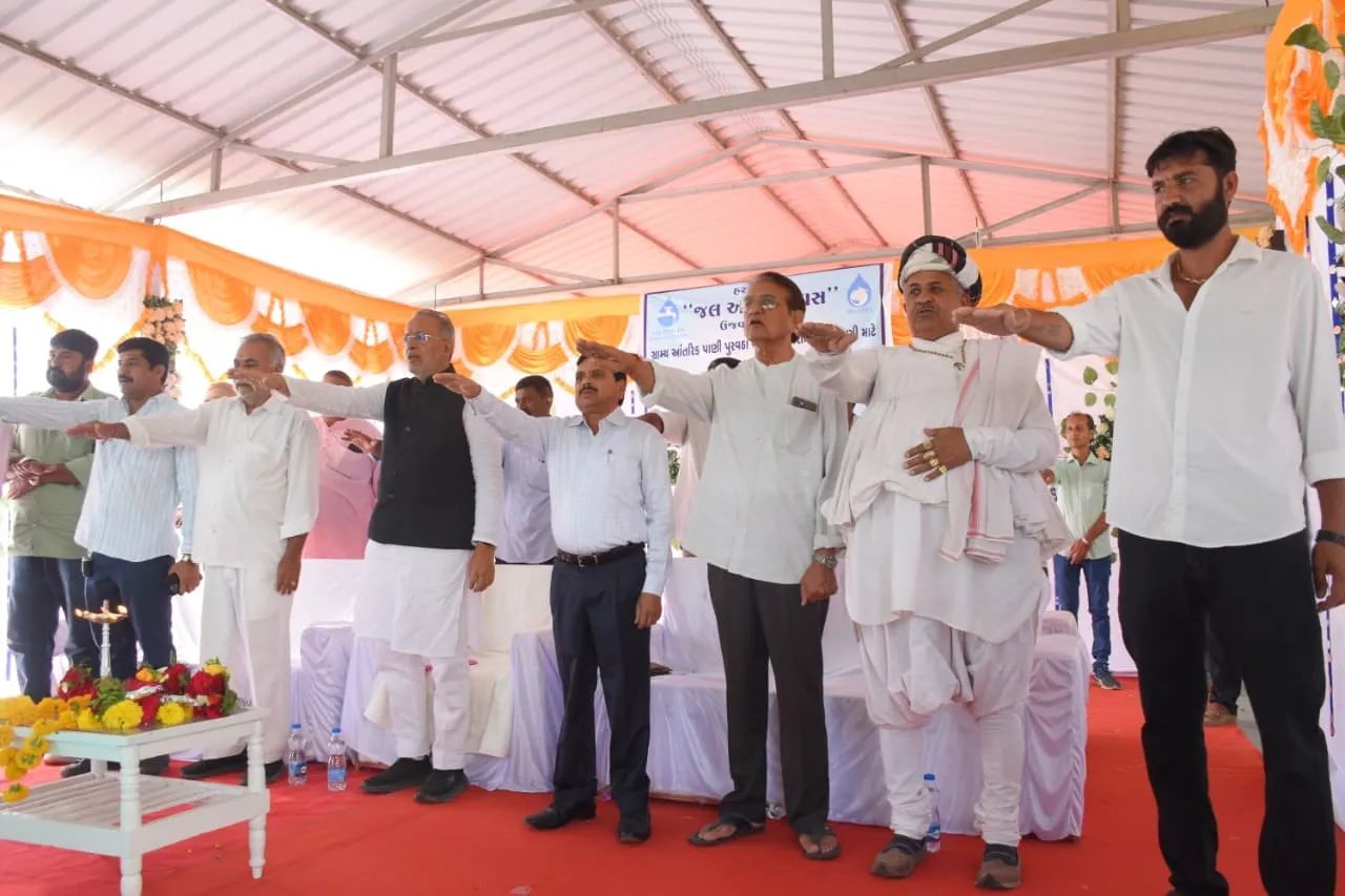 પોરબંદરના કોલીખડા ગામે ‘હર ઘર જલ’ અભિયાન હેઠળ જલ અર્પણ દિવસની ઉત્સાહભેર ઉજવણી 2 Kolikhada Jal Arpan Diwas 2026 2.png