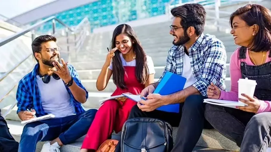 ડેટા સાયન્સના ક્ષેત્રમાં બનાવવું છે ગ્લોબલ કરિયર? સ્વીડનની આ ટોપ યુનિવર્સિટીઓ છે બેસ્ટ ઓપ્શન! 2 data science courses