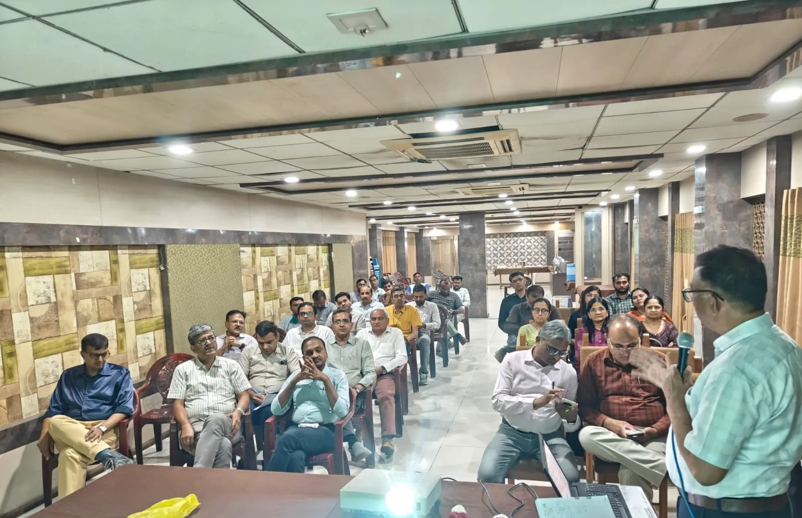 સાબરકાંઠામાં પીસી એન્ડ પીએનડીટી એક્ટ અંતર્ગત તબીબો માટે વિશેષ વર્કશોપ, કાયદાકીય જાગૃતિ પર મૂકાયો ભાર 2 Sabarkantha PC PNDT Act Doctors Workshop.png