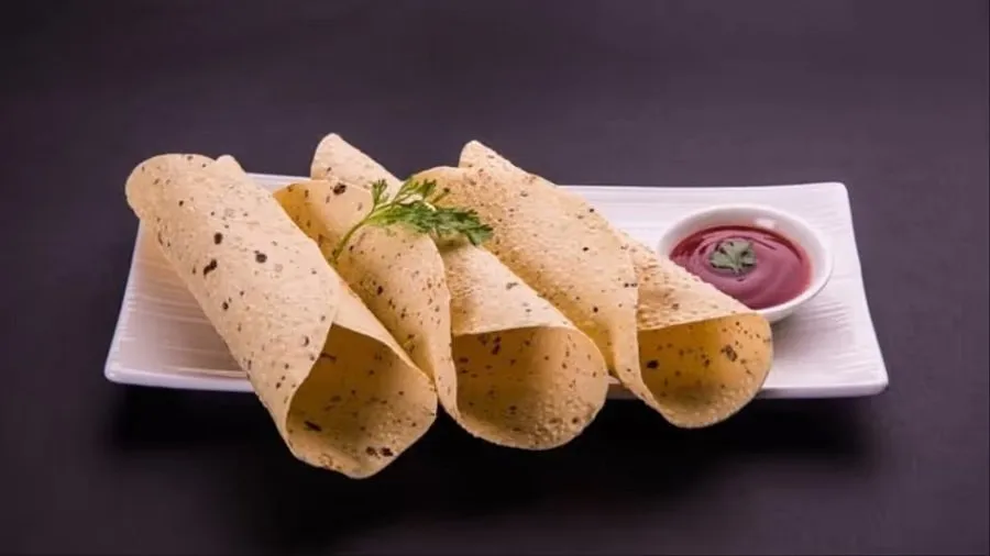 બજારના પાપડ ભૂલી જશો! આ સિઝનમાં ટ્રાય કરો આ 4 પ્રકારના ટેસ્ટી પાપડ 3 Papad Recipe Ideas