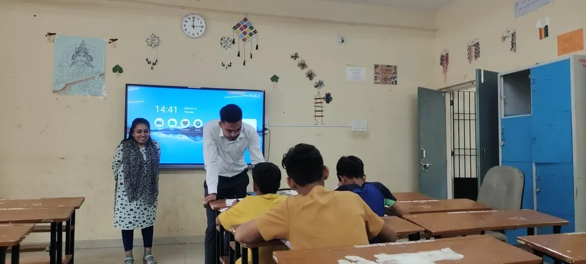 વડોદરાના બાળ ગોકુલમ દ્વારા ૬૪ વર્ષથી નિરાધાર બાળકોને સંરક્ષણ અને પરિવાર સાથે પુનઃમિલાપની અનોખી સેવા 2 Vadodara Bal Gokulam Child Care Excellence 2.png