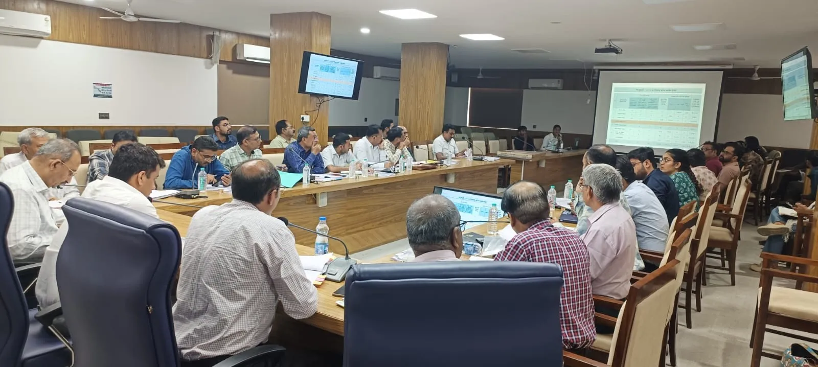 અમરેલીમાં આરોગ્ય વિભાગની વિવિધ સમિતિઓની સમીક્ષા બેઠક, રસીકરણ અને રોગચાળો અટકાવવાના પગલાં પર ભાર 2 Amreli Health Review Meeting 2026.png