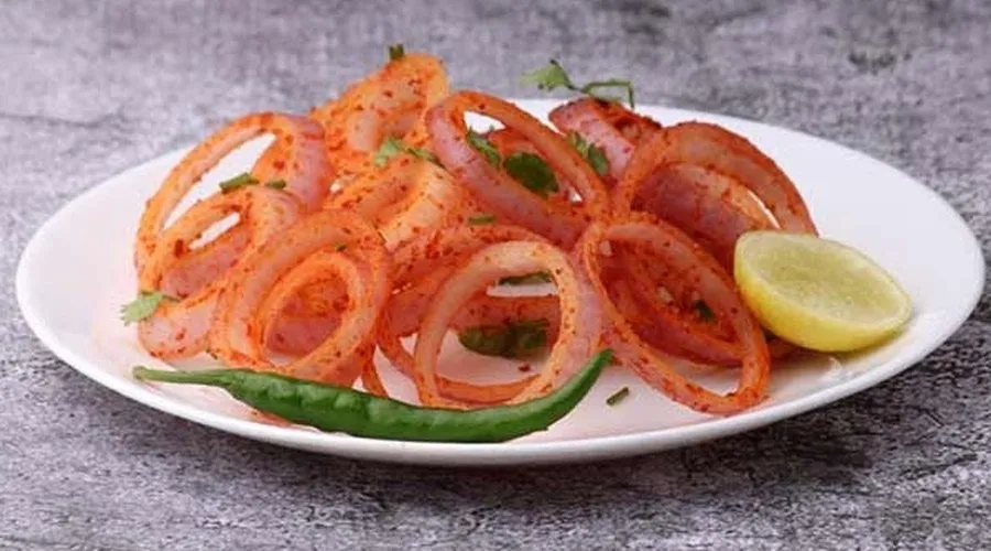 જમવાનું થશે બમણું ટેસ્ટી! મિનિટોમાં તૈયાર કરો રેસ્ટોરન્ટ જેવું 'લચ્છા ડુંગળી' સલાડ 2 Onion Salad