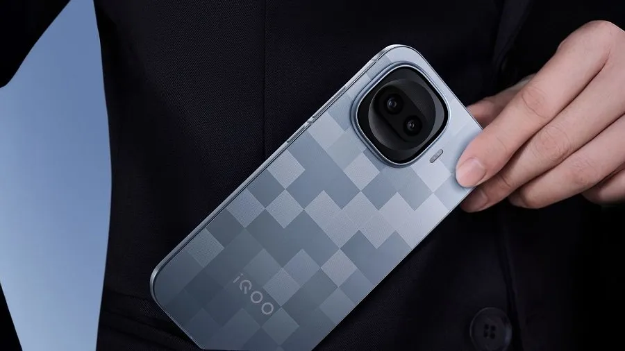 iQOO 15R ભારતમા લોન્ચ, Snapdragon 8 Gen 5 પ્રોસેસર સાથે મળશે સુપરફાસ્ટ સ્પીડ 2 iQOO 15R