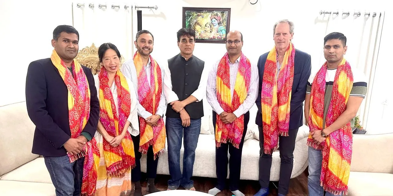 અમદાવાદ સિવિલ મેડિસિટી ખાતે ઈન્ડો-અમેરિકન સ્પાઇન સર્જરી કેમ્પમાં 7 બાળકોની જટિલ કરોડરજ્જુ સર્જરી સફળ 2 Indo American Spine Surgery Camp Ahmedabad.png