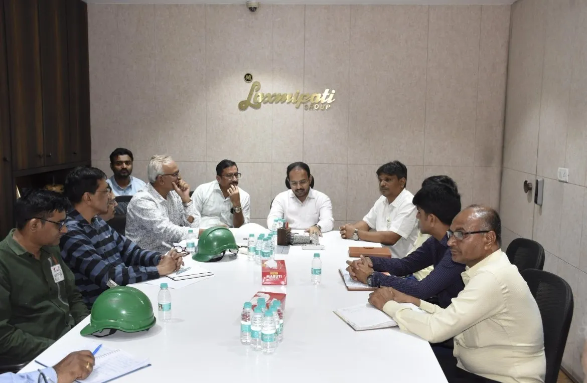 પાંડેસરા જીઆઈડીસીમાં ટેક્સટાઇલ કંપનીમાં આગની ઓફસાઈટ ઇમરજન્સી મોકડ્રીલ, 30 મિનિટમાં આગ કાબુમાં 2 Pandesara Textile Fire Mock Drill Surat 1.jpeg