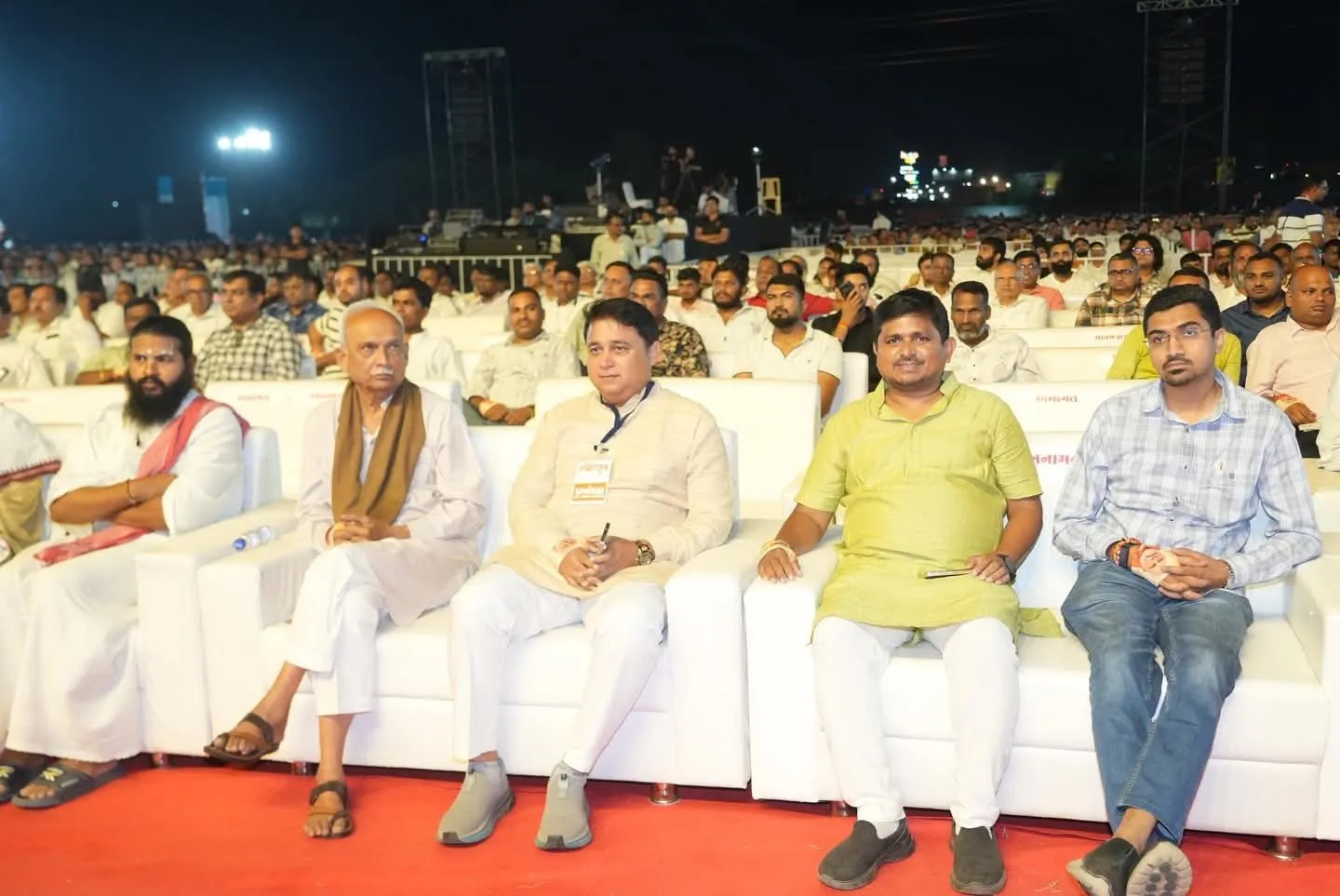 ચિંતન પટેલના આયોજનમાં લોચા: 'નામોત્સવ'માં પત્રકારોનું અપમાન, મીડિયા ઇન્ચાર્જ સાથે પણ સિક્યોરિટીની દાદાગીરી 4 WhatsApp Image 2026 02 26 at 12.58.11 PM 1.jpeg