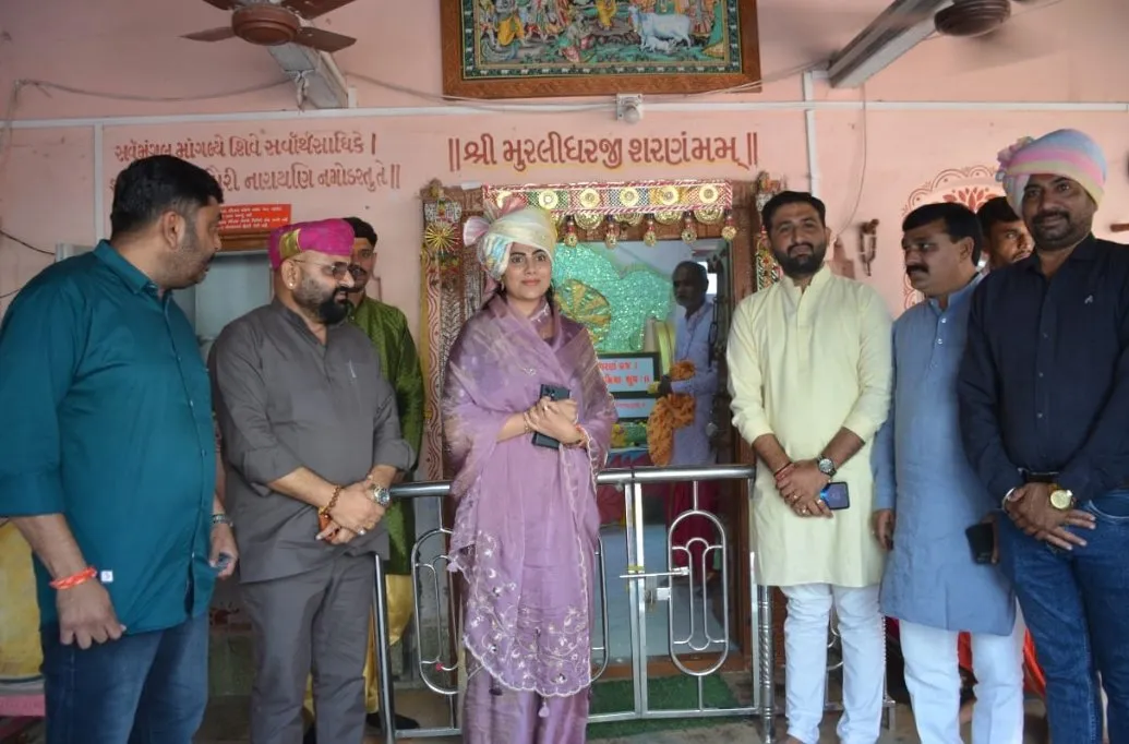 પચ્છેગામ ખાતે મુરલીધરજી મહારાજ નિજ મંદિર મહોત્સવમાં શિક્ષણ રાજ્ય મંત્રી રીવાબા જાડેજાની ઉપસ્થિતિ, આધ્યાત્મિકતાનો સંદેશ 2 Pachhegam Murli Dharji Temple Festival 2026 1.jpeg