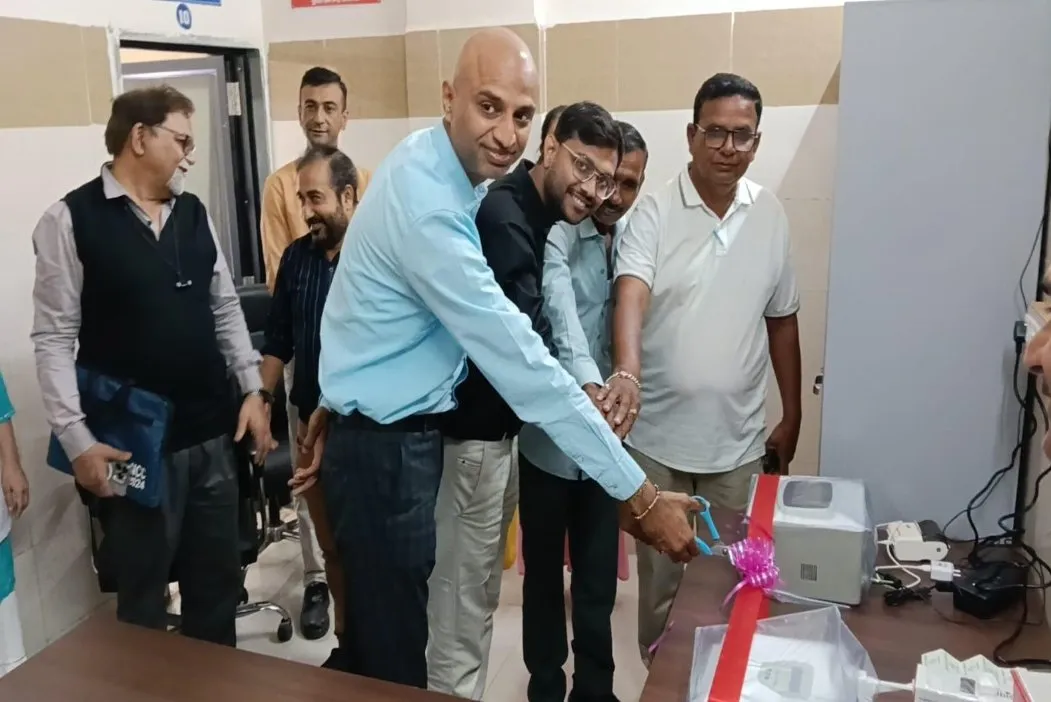 જામનગર જિલ્લામાં આરોગ્ય સેવાઓને મળ્યો વેગ, જાંબુડા આરોગ્ય કેન્દ્રને ટ્રુનેટ TB મશીનનું દાન 2 Jamnagar Truenat TB Machine Donation.jpeg