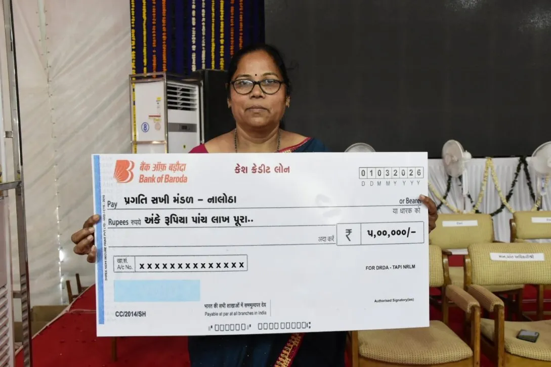 મિશન મંગલમ હેઠળ નાલોઠા ગામે ‘પ્રગતિ સખી મંડળ’ને રૂ. ૫ લાખની કેશ ક્રેડિટ લોન, ગ્રામ્ય મહિલાઓ માટે નવી આશા 2 Tapi Mission Mangalam Cash Credit Support 2026.jpeg