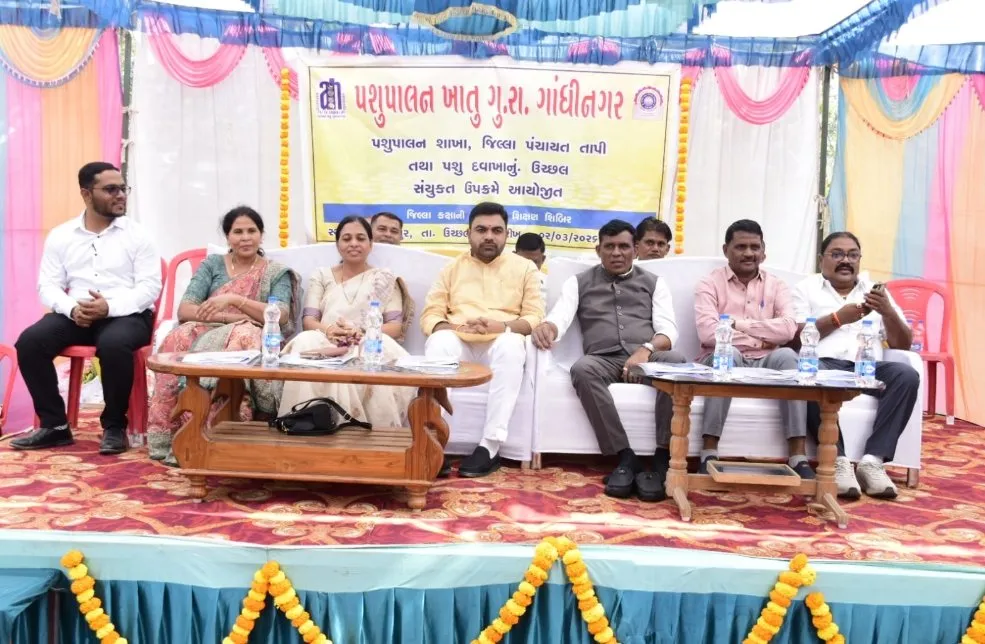 ઉચ્છલના માણેકપુર ગામે જિલ્લા કક્ષાનો પશુપાલન શિબિર કાર્યક્રમ, રાજ્યમંત્રી ડૉ. જયરામભાઈ ગામીત મુખ્ય અતિથિ તરીકે ઉપસ્થિત 3 Uchchal Manekpur Pashupalan Camp 2026 2.jpeg